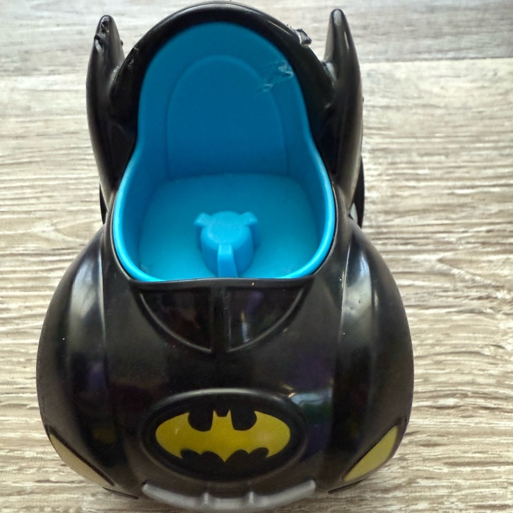 2/$20 Little People Batman, Batmobile & Joker - Picture 5 of 6